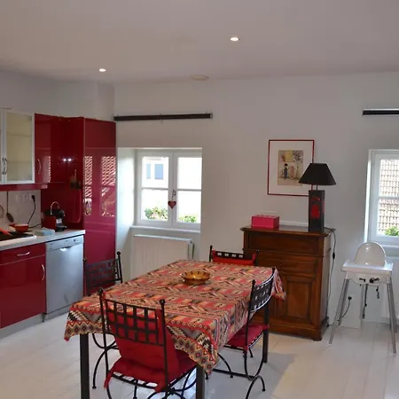 Apartment Quelques Jours A Beaune 2 Chambres *